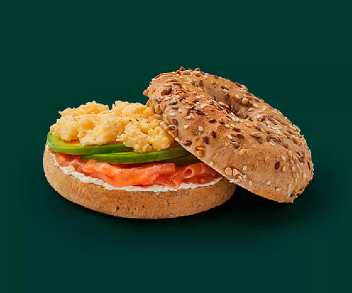 Bagel salmon aguacate
